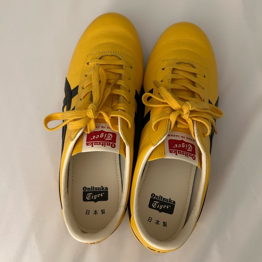 Brand new iconic Onitsuka Tiger Tai-Chi NM in Yellow Black (Kill Bill style!)